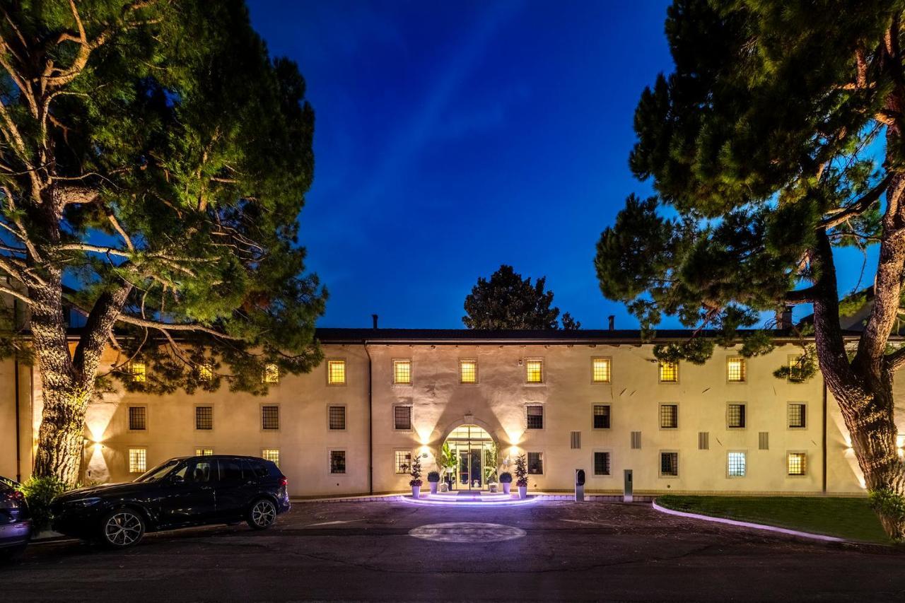 Hotel Villa I Pini Malo  Exterior photo