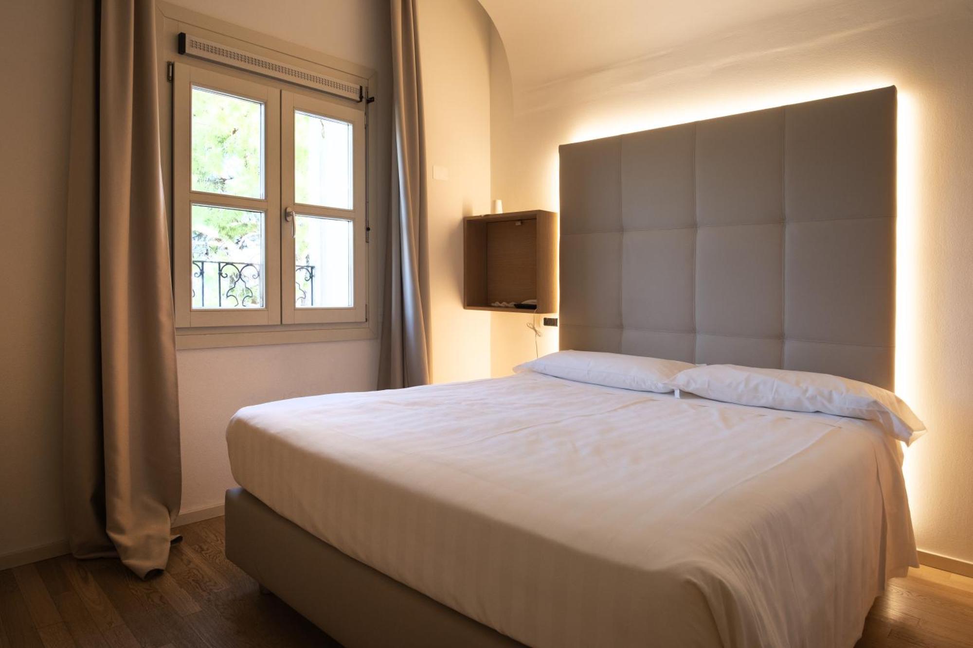 Hotel Villa I Pini Malo  Exterior photo